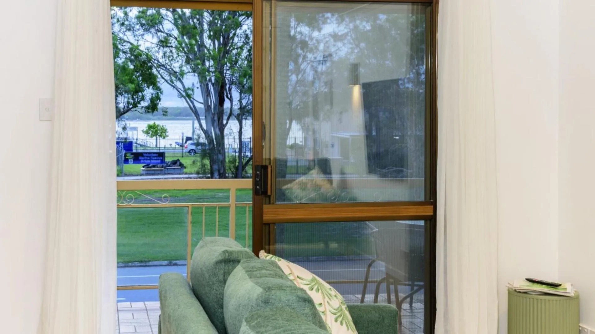 Holiday home The Oasis Villa Bellara Australia